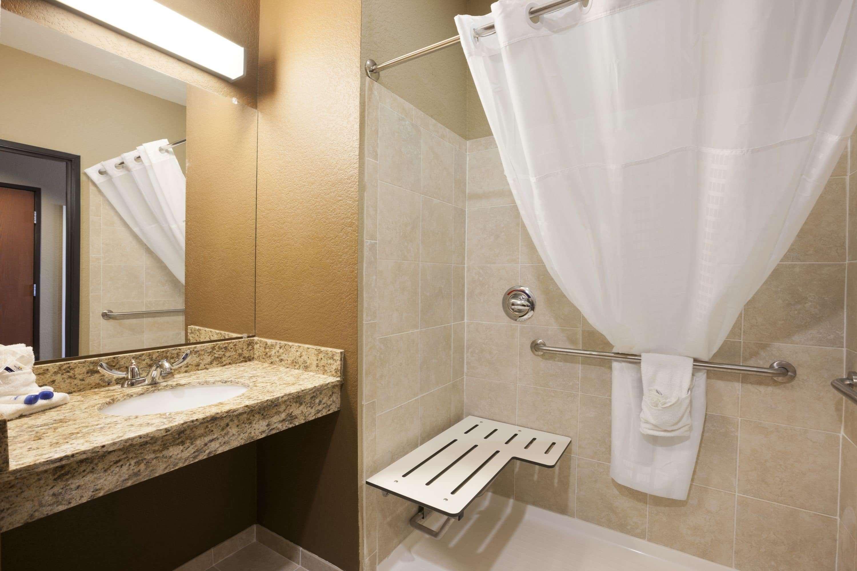 Microtel Inn&Suites Cotulla Dış mekan fotoğraf
